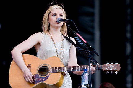 De charmante verschijning Amy Macdonald